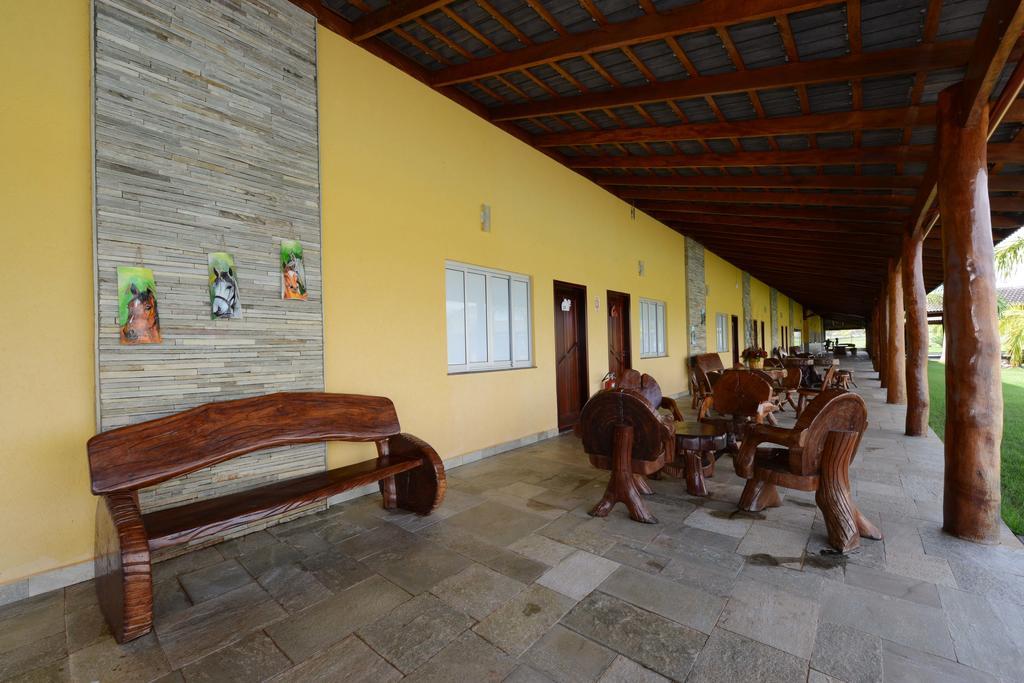 Pousada Haras Santa Rita Poconé Exteriör bild